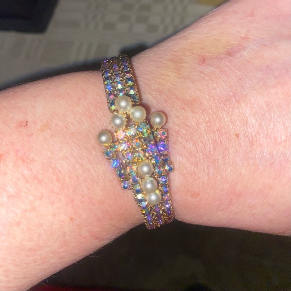 VINTAGE Jewels by Patricia 1950-1960 Jewelry set.   Bracelet and clip earrings - Picture 3 of 5